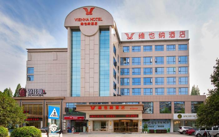 Vienna Hotel Jingzhou Development Zone Olympic Sports Center