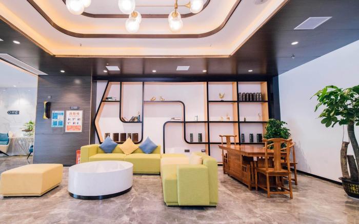 ChonPines Hotels Xianning Wanda Plaza