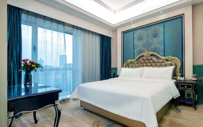 Vienna International Hotel Changsha Furong Middle Road Helong Sports Center