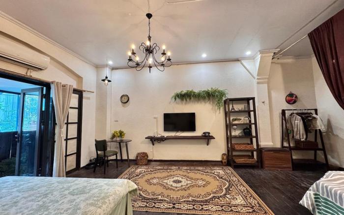 Sure Home/1 BR/Next to Hoan Kiem Lake/City view