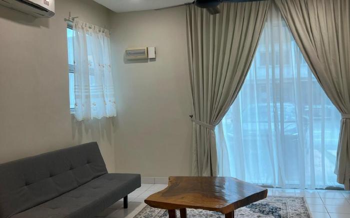 Cozy 3 Beds Double-Storey Guarded Retreat AFamosa
