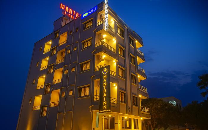 Fabhotel The Mantra inn - Nr world trade center