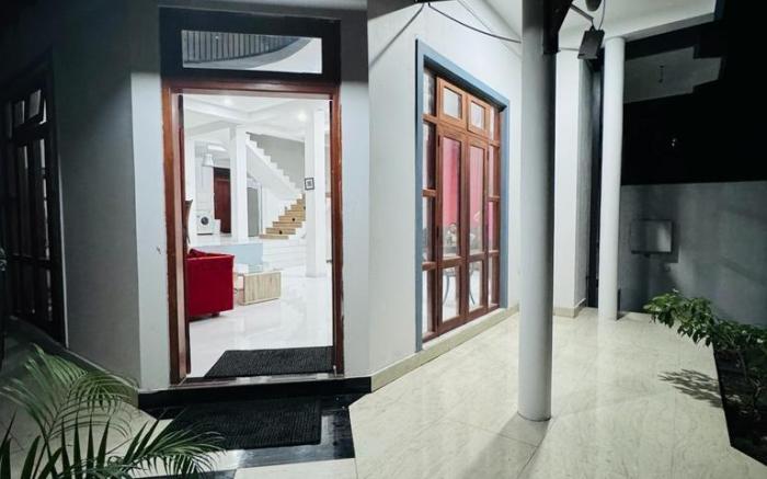 Lake view heights villa -kamburugamuwa