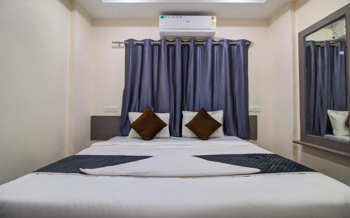 Hotel Aadya Executive