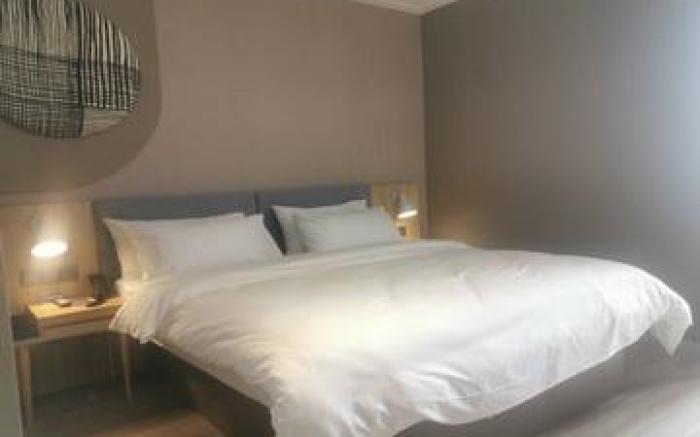 Home Inn Neo Zhumadian Biyang Renmin Road Wenhua Road