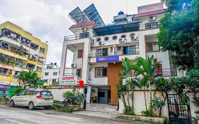 FabHotel Saraswati Niwas