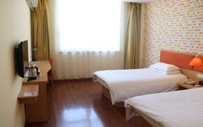 Home Inn Langfang Dacheng Redwood Furniture Mall