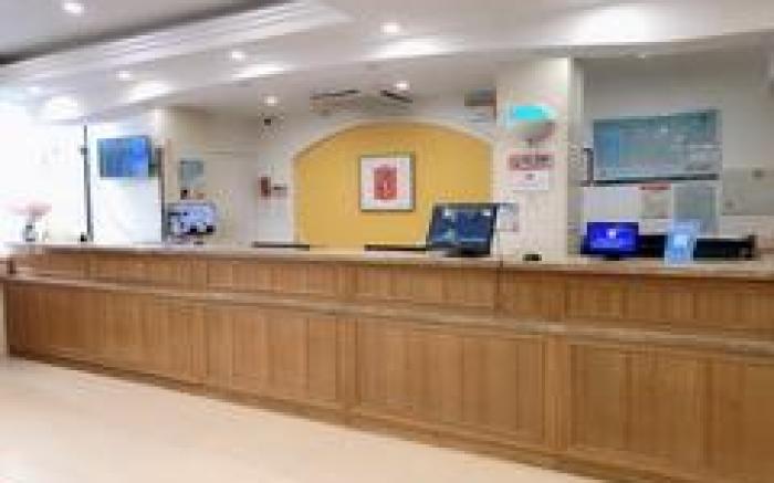 Home Inn Wuhan Zhongnan Road Metro Station Tianzi Plaza