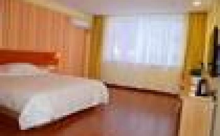 Home Inn Changchun Wuhan Road Donghuancheng Road Metro Station