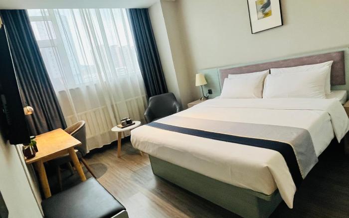 Home Inn Anshan Lishan Square