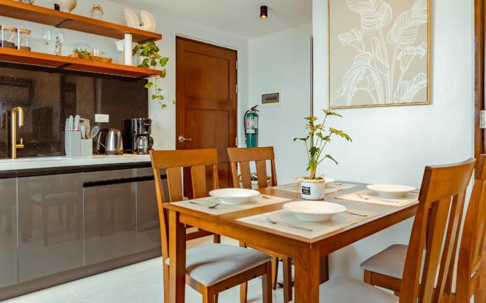 Casa Solaeice Furnished 1BR with Balcony-Sleeps 4