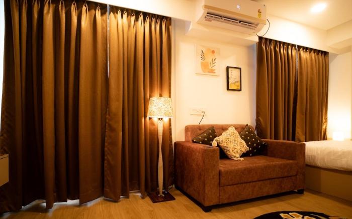 AirNest Pune 5min Walk Airport