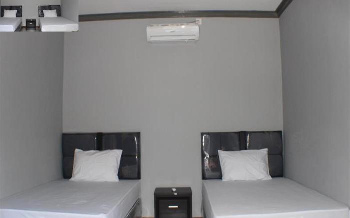 Tri Putri Home Stay