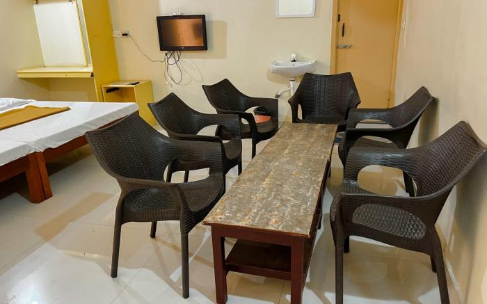 Deva Guest House