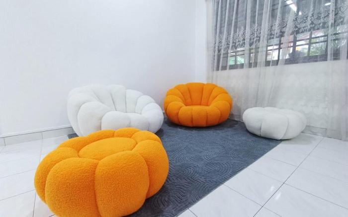 Bukit Beruang 366D Family Home - Private Pool