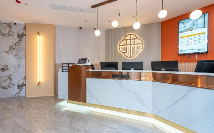 Elong ME Hotel Shanghai Lujiazui Financial District Beiyangjing Road Subway Station