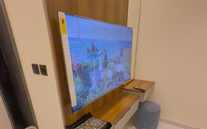 A9 Smart Entry Two Person Upscale Studio