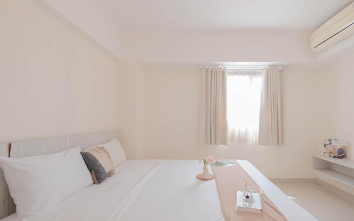 Near MRT Station 2BR The Wave Kuningan By Travelio