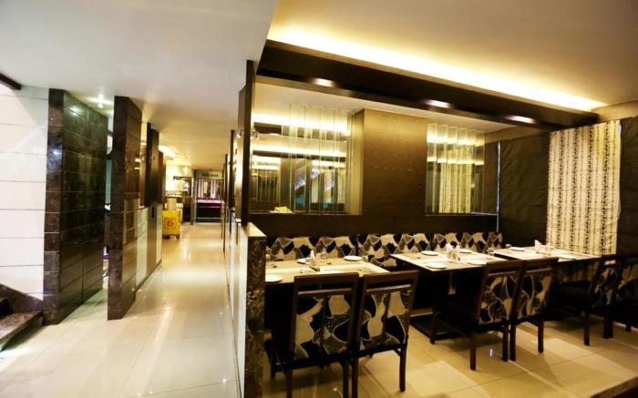Hotel Sitara Grand Banjara Hills Hyderabad