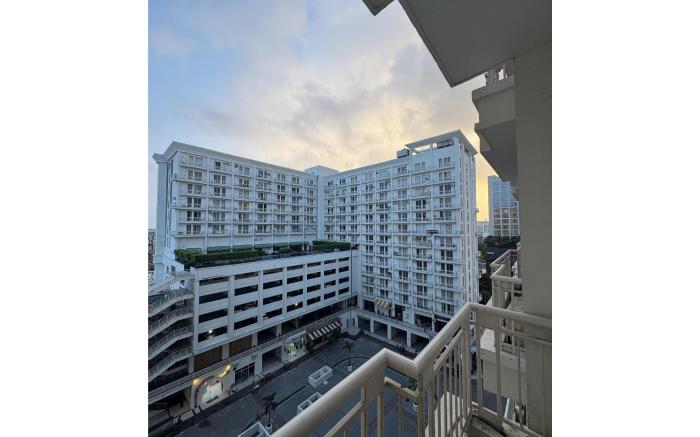 DLF Luxe Studio |Gomti Nagar