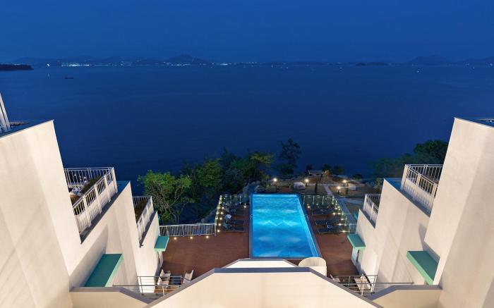 Marine Terrace Pool Villa Pension