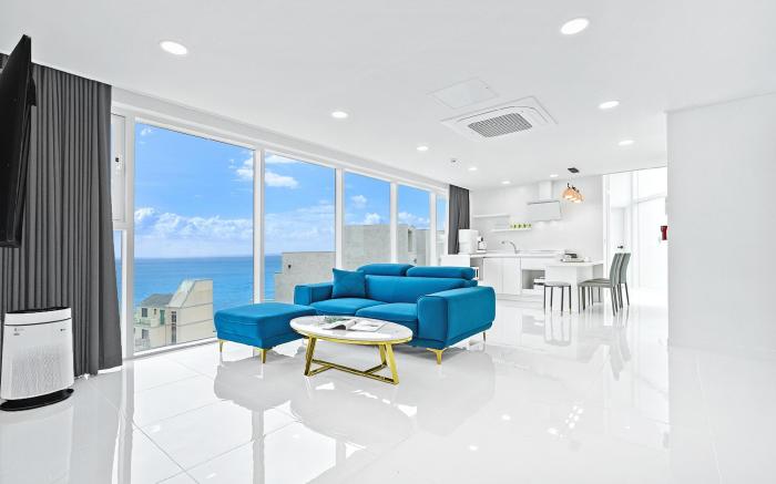 Eos Pool Villa