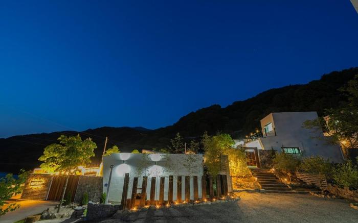 Muju Forest Pool Villa