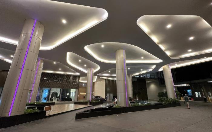 The Robertson Residences Free Gym & Pool