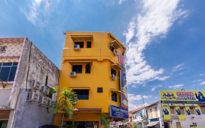 Hotel Q Banda Kaba Near Red Building