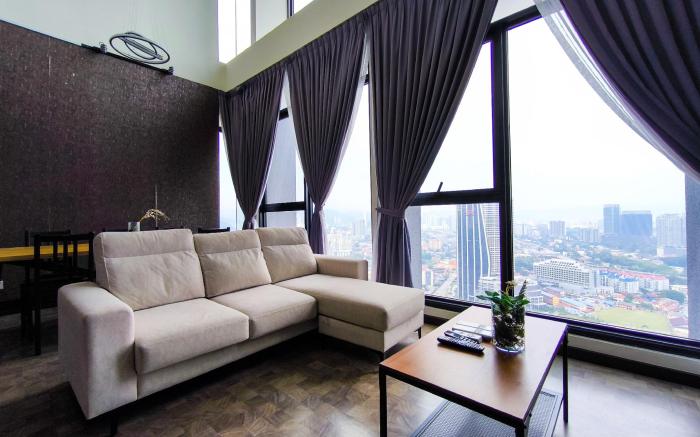 Expressionz Suite by Manhattan Group Signature