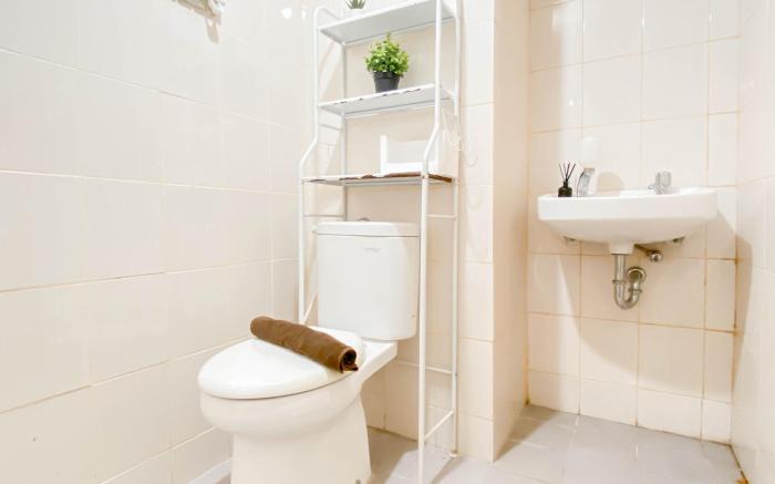 Studio near Rajawali Station @Amethyst By Travelio