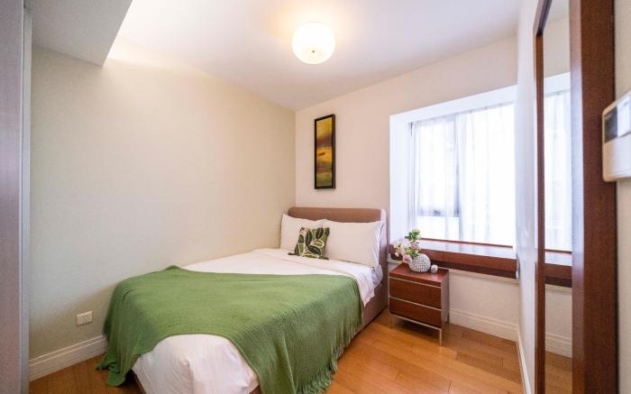 Tyms Spacious 2BR Apartment Xujiahui Center