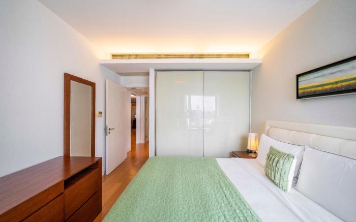 Tyms Spacious 2BR Apartment Xujiahui Center