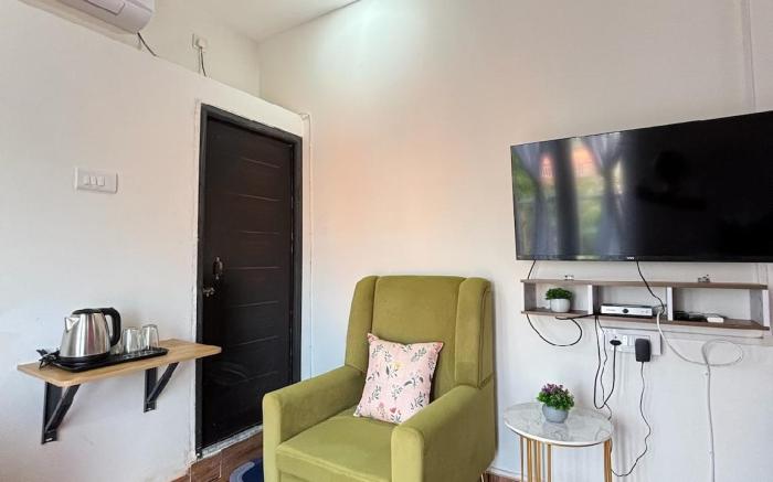 BeauMonde Tiny Studio - Blush