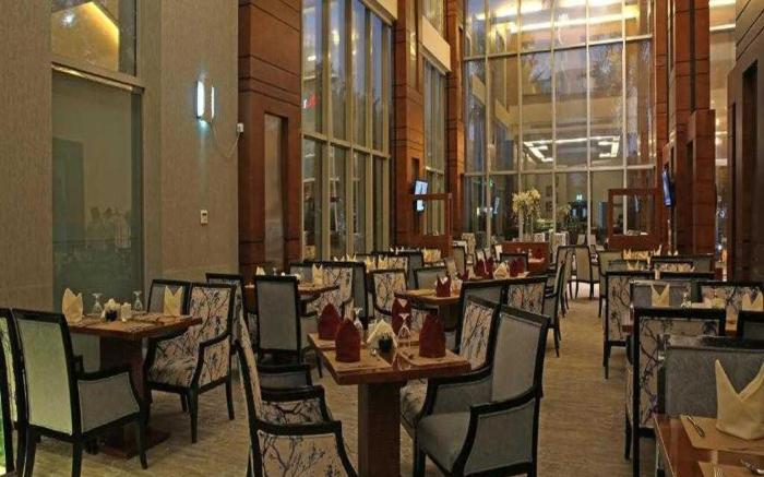 Qaser Al Hamra  Hotel