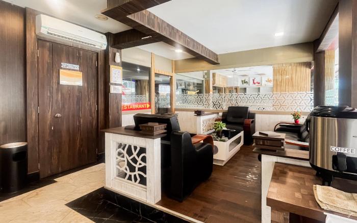 RedDoorz Plus @ Paragon Nagoya Hotel Batam