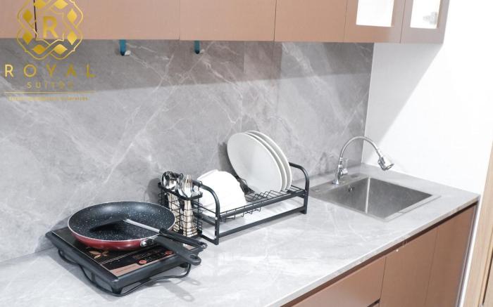 Royal Suites Studio 15QR | Baloi Apartment