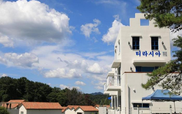 Damyang Thirasia Pension