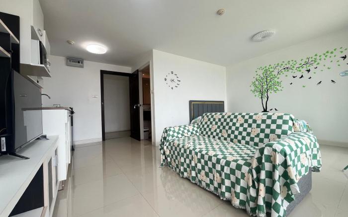 Bangsaray Beach Condo B414 บางเสร่ บีช