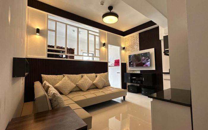 Cozy & Insta-worthy Unit @ Royal Oceancrest Mactan