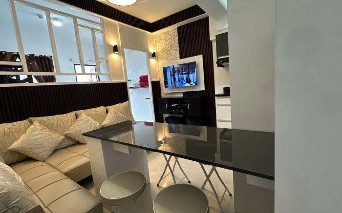 Cozy & Insta-worthy Unit @ Royal Oceancrest Mactan