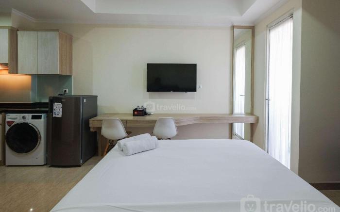 Furnished Studio @ Menteng Park Apt By Travelio