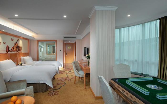 Vienna Classic Hotel Qingyuan Lianzhou Tower