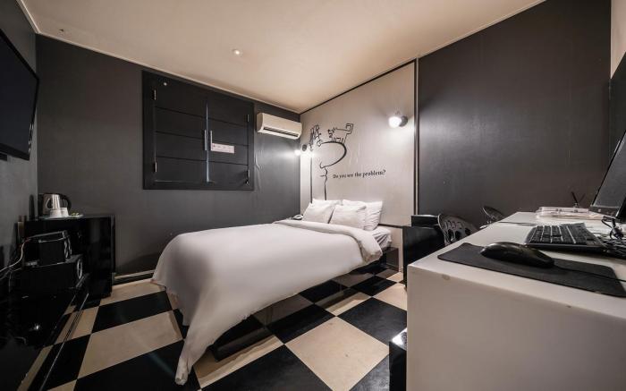Guri Lexy Hotel