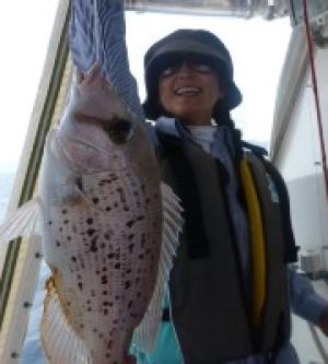 【沖繩蔚藍】那霸出發 半日熱帶魚體驗海釣之旅