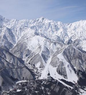 日本長野-Able白馬五龍滑雪場| 白馬47纜車1日票&滑雪裝備&服裝租借| 超值組合套票